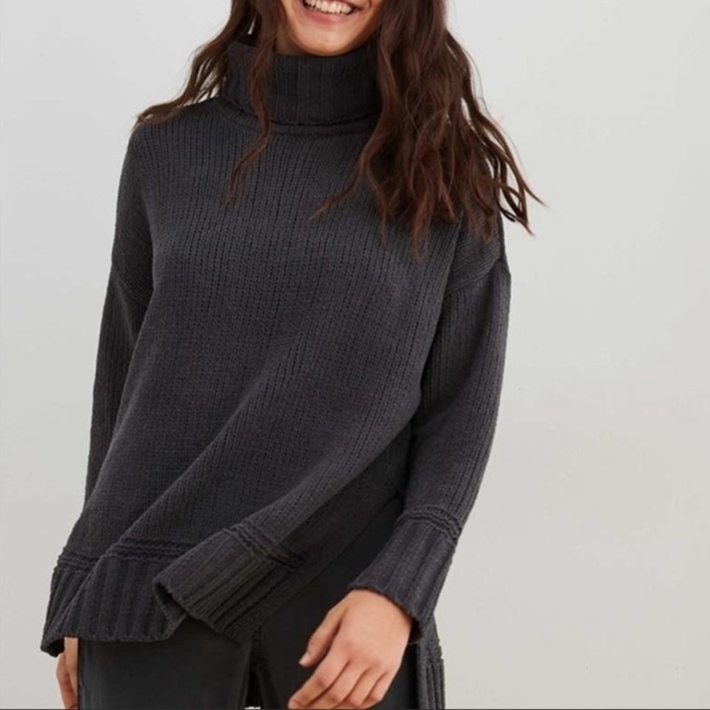 Aerie Black Chenille Oversized Chunky Knit Turtleneck Sweater Size XS